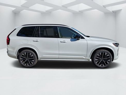 New 2026 Volvo XC90 B6 Ultra w/ Protection Package Premier AWD/4WD image 2