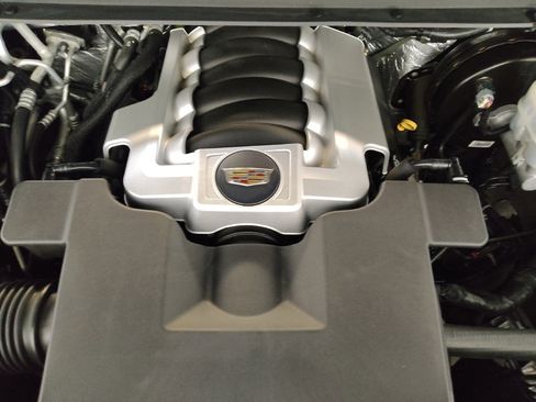 Used 2017 Cadillac Escalade ESV Premium Luxury image 30