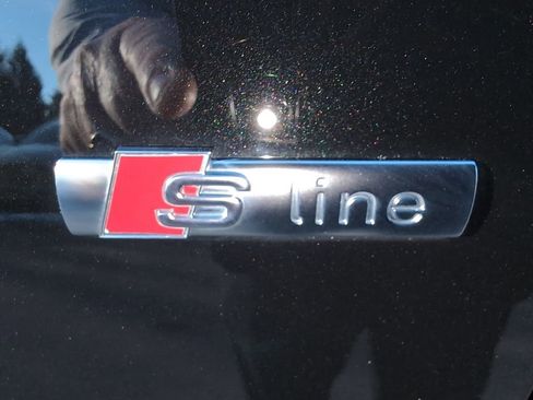 Used 2022 Audi Q3 2.0T Premium Plus AWD/4WD image 13