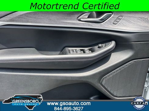 Used 2023 Jeep Grand Cherokee Limited AWD/4WD image 12
