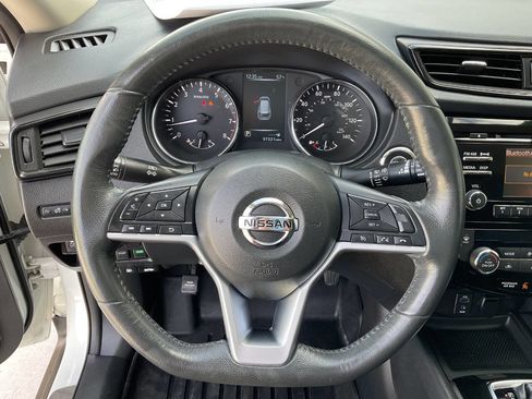 Used 2017 Nissan Rogue SV w/ Midnight Edition Package AWD/4WD image 17