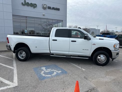 Used 2024 RAM 3500 Big Horn image 34