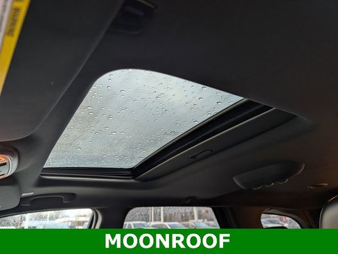 Used 2021 Dodge Durango GT image 3