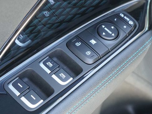 Certified 2022 Kia Niro EX Premium FWD image 17