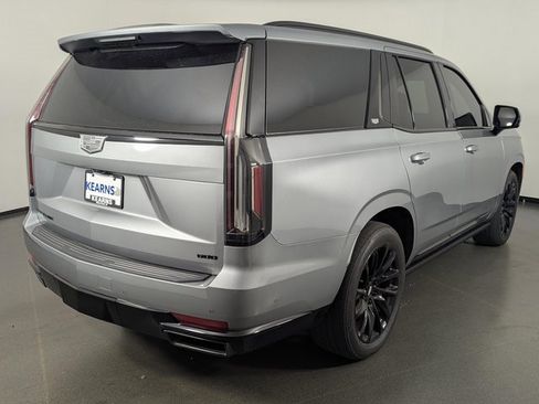 Used 2024 Cadillac Escalade Sport w/ LPO, ONYX Package image 7