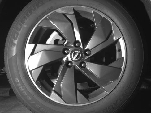 Used 2025 Nissan Rogue SV FWD image 15