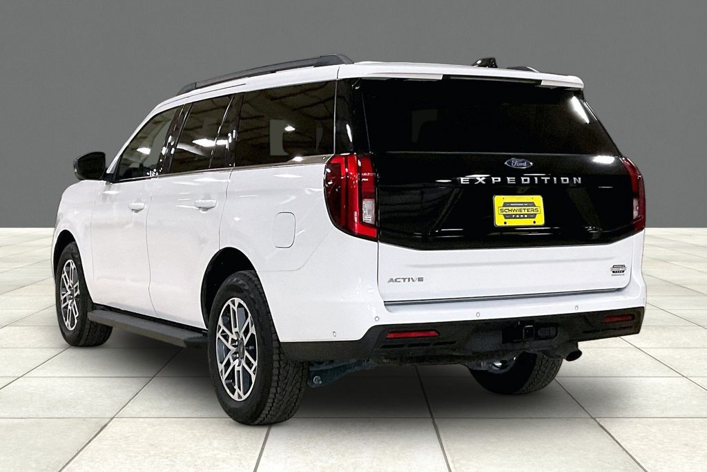 Certified 2025 Ford Expedition Active AWD/4WD image 11