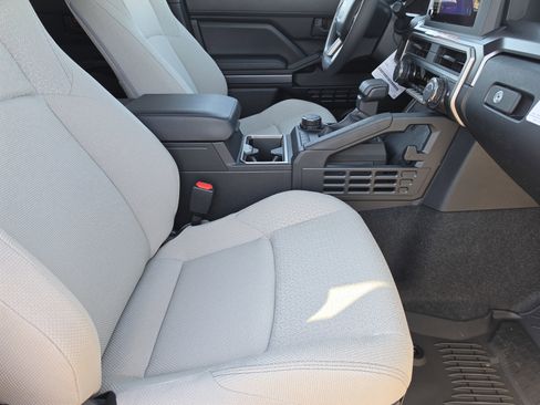 New 2026 Toyota 4Runner SR5 image 15