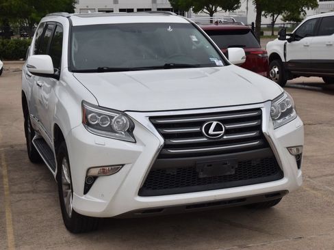 Used 2018 Lexus GX 460 Premium w/ Premium Package AWD/4WD image 4