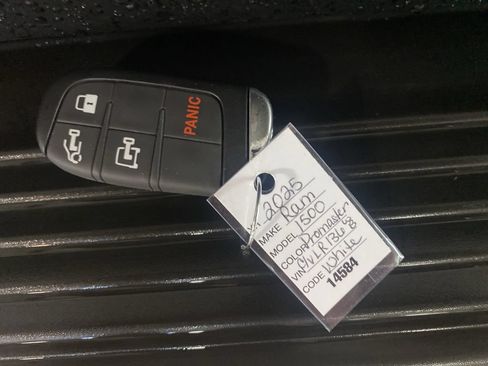 New 2025 RAM ProMaster 1500 w/ Convenience Group FWD image 11