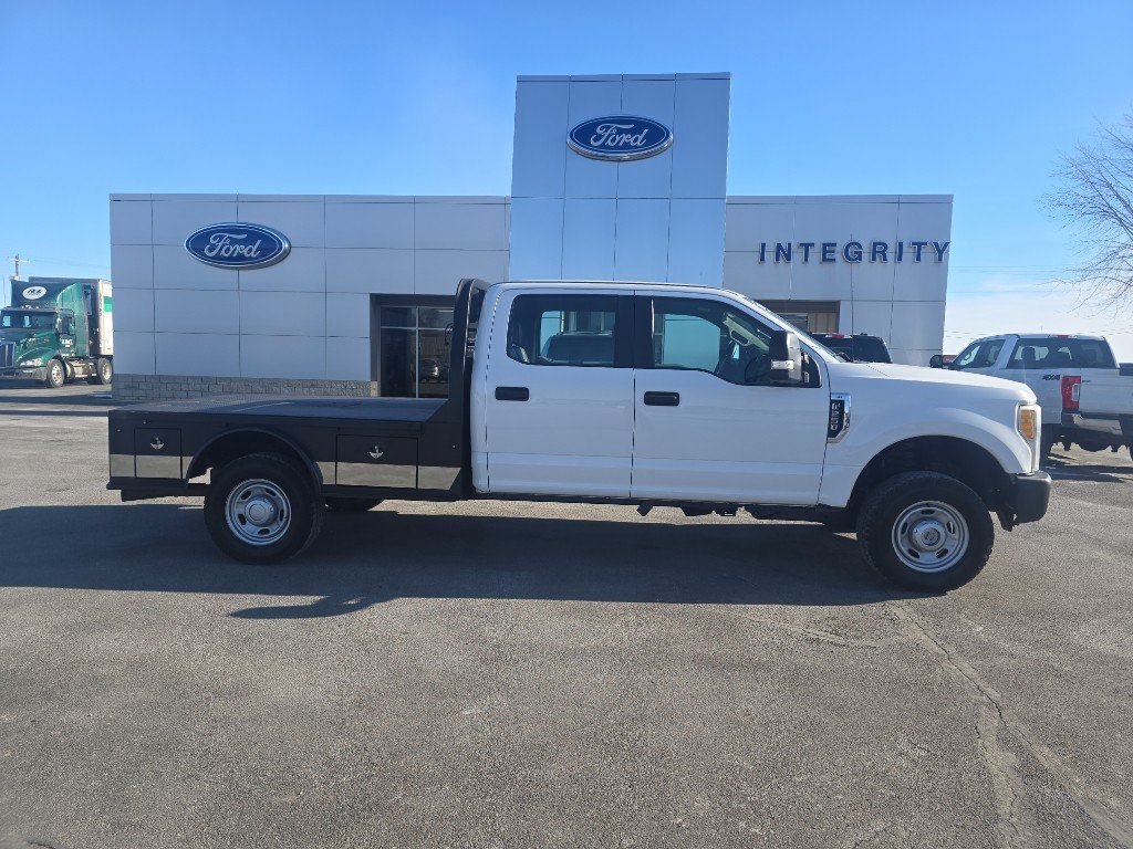 Used 2017 Ford F250 XL w/ Power Equipment Group AWD/4WD image 5