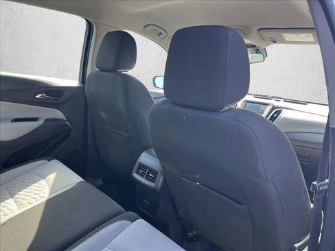 Used 2018 Chevrolet Equinox LS FWD image 22