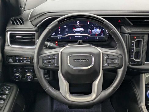 Used 2023 GMC Yukon XL Denali w/ Advanced Technology Package AWD/4WD image 27