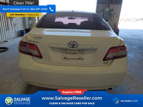 Used 2011 Toyota Camry LE image 8