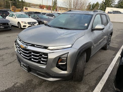 New 2026 Chevrolet Equinox LT image 4