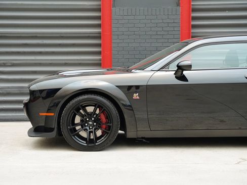 Used 2023 Dodge Challenger R/T Scat Pack RWD image 8