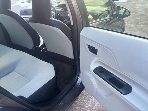 Used 2012 Toyota Prius C One image 22