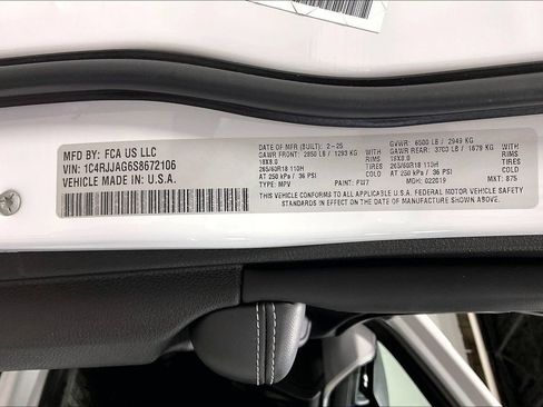 Used 2025 Jeep Grand Cherokee L Altitude RWD image 43