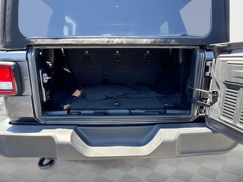Used 2022 Jeep Wrangler Unlimited Sport AWD/4WD image 30