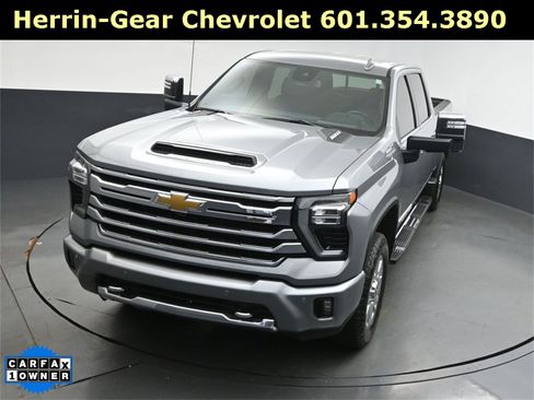 Used 2024 Chevrolet Silverado 2500 High Country image 30