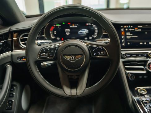 Used 2025 Bentley Flying Spur Speed image 13