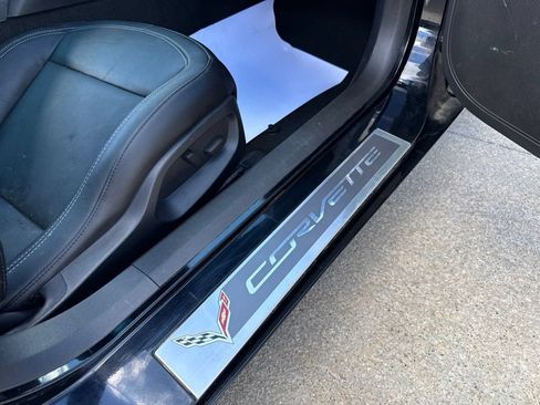 Used 2016 Chevrolet Corvette Stingray Coupe RWD image 36