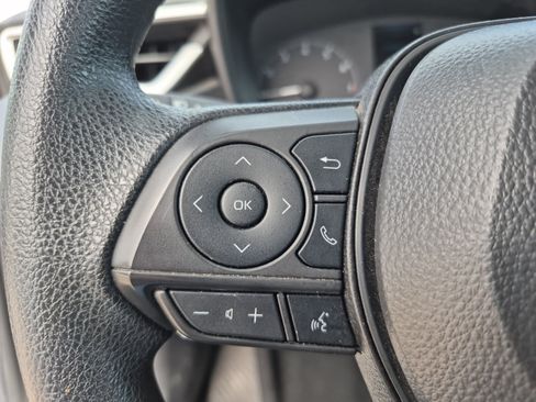 Used 2025 Toyota Corolla LE FWD image 27