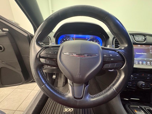 Used 2019 Chrysler 300 S AWD/4WD image 19