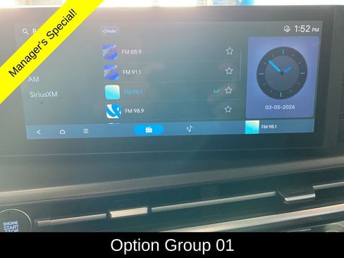 Used 2025 Hyundai Santa Fe SEL AWD/4WD image 2