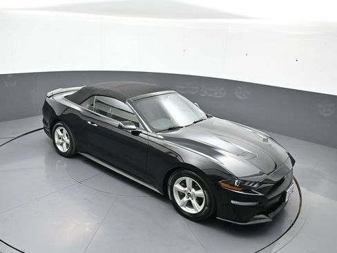 Used 2019 Ford Mustang Convertible RWD image 37