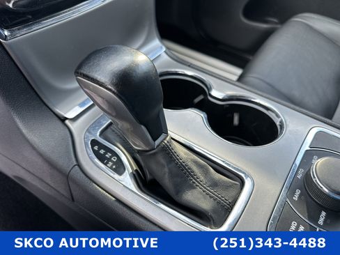 Used 2021 Jeep Grand Cherokee Limited image 23