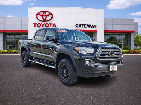 Used 2023 Toyota Tacoma SR5 w/ SX Package AWD/4WD image 3