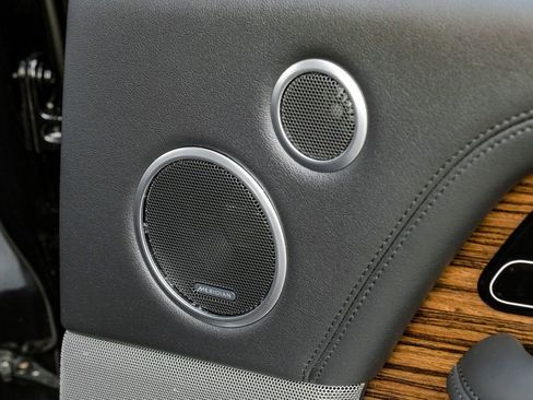 Used 2018 Land Rover Range Rover Supercharged image 60