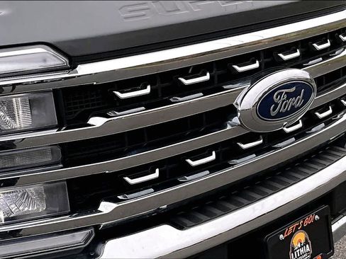 Used 2024 Ford F250 Lariat w/ Tremor Off-Road Package image 33