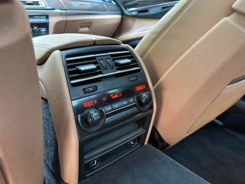 Used 2014 BMW 750Li RWD image 21