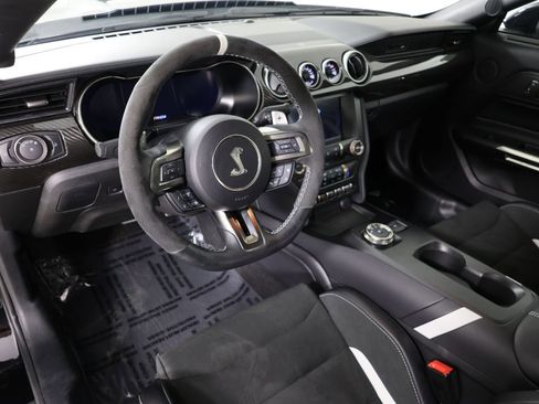 Used 2020 Ford Mustang Shelby GT500 w/ Technology Package RWD image 20