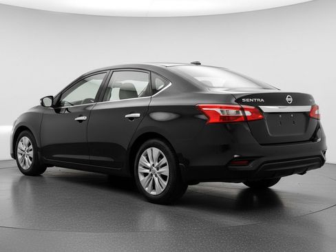 Used 2025 Nissan Sentra S FWD image 6