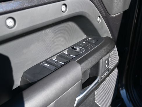 Used 2023 Land Rover Defender 110 Carpathian Edition image 17