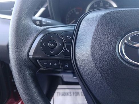 Used 2022 Toyota Corolla LE image 21