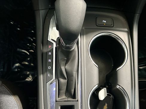Used 2024 Chevrolet Equinox LT AWD/4WD image 12