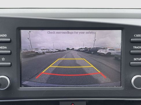 Used 2021 Hyundai Elantra SEL FWD image 10