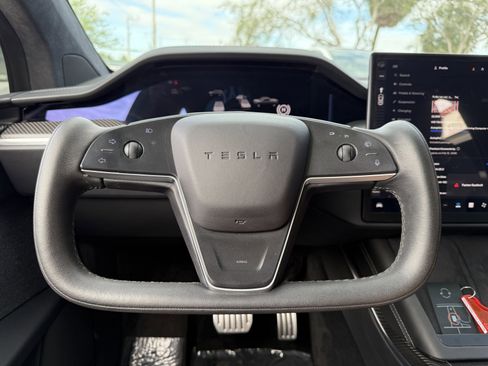 Used 2023 Tesla Model X Plaid image 20