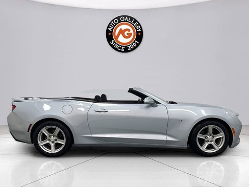 Used 2018 Chevrolet Camaro LT image 16