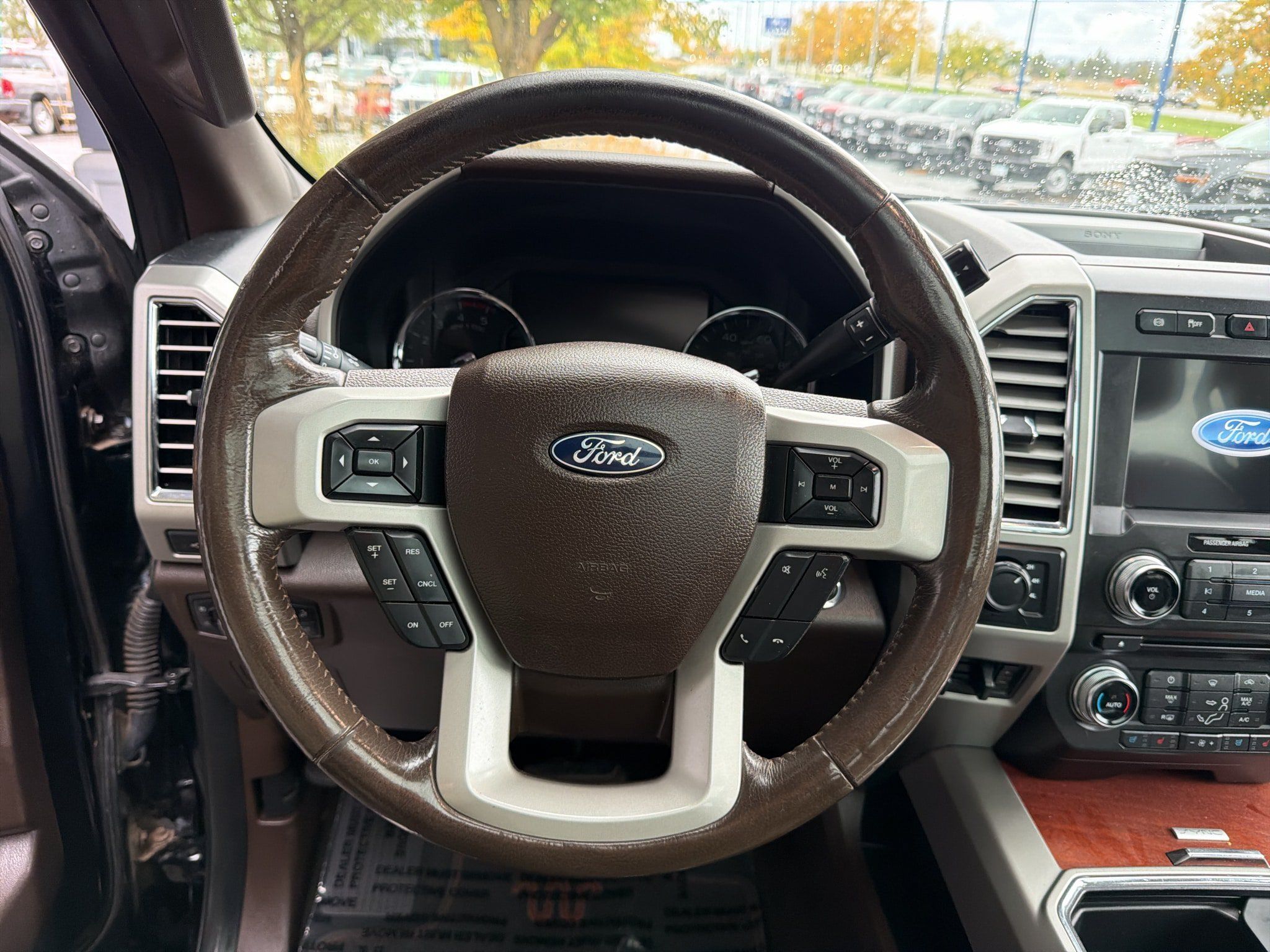 Used 2017 Ford F350 King Ranch w/ King Ranch Ultimate Package AWD/4WD image 29