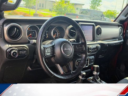 Used 2021 Jeep Wrangler Unlimited Sport AWD/4WD image 12