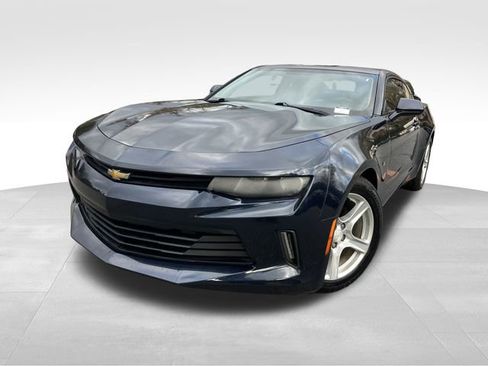 Used 2016 Chevrolet Camaro LT image 9