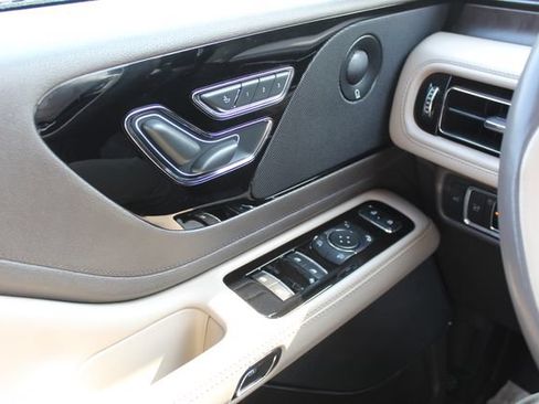 Used 2022 Lincoln Aviator Reserve w/ Equipment Group 201A AWD/4WD image 23