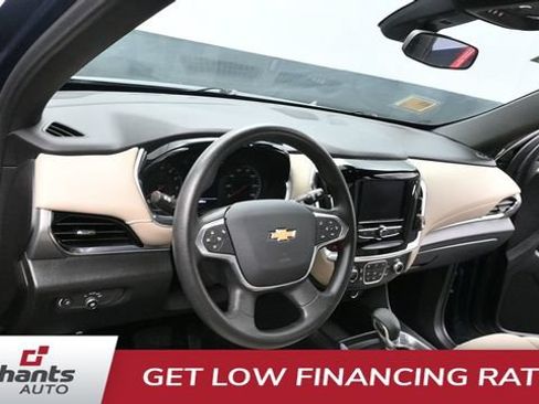 Used 2022 Chevrolet Traverse LS AWD/4WD image 31