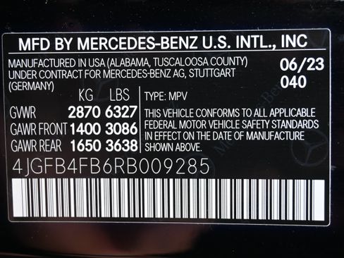 Used 2024 Mercedes-Benz GLE 350 4MATIC w/ AMG Line Exterior image 38