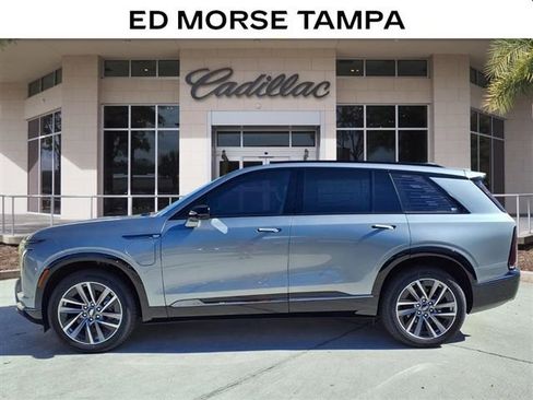 Used 2026 Cadillac Vistiq Sport AWD/4WD image 2